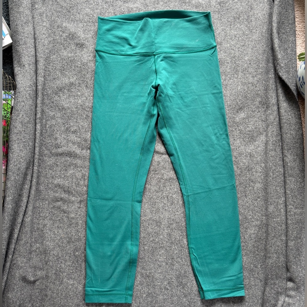 Lululemon Wunder Under leggings size 10